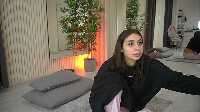 EmmaBlanco online show from 10, 2, 2026