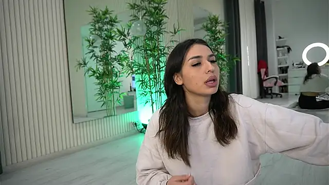 EmmaBlanco online show from 2, 12, 2025