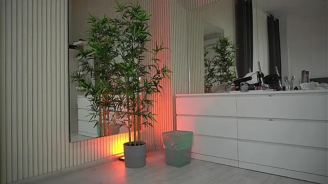 EmmaBlanco online show from 24, 3, 2026