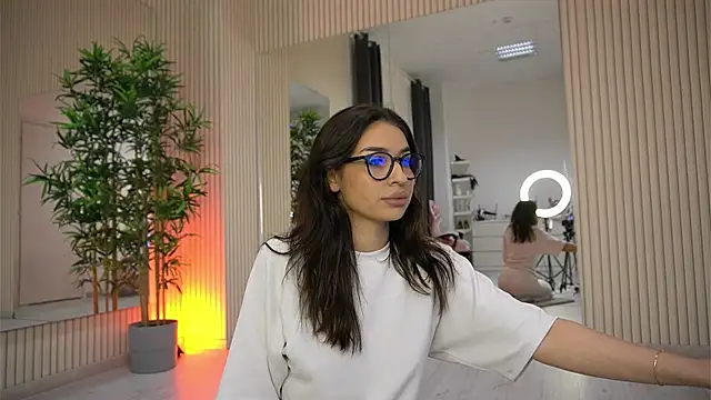 EmmaBlanco online show from 22, 12, 2025