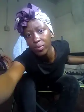 RFeltomWhitJ online show from 12, 10, 2025