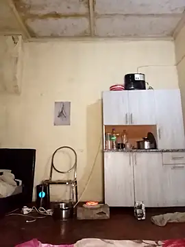 RFeltomWhitJ online show from 1, 11, 2025