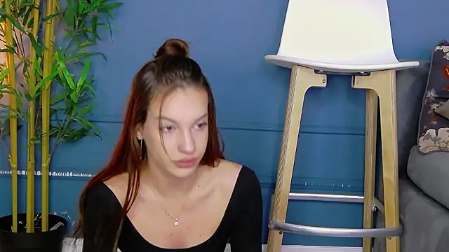 Snapshot of KimmDaviss chatting on 5, 2, 2026 KimmDaviss online show from 5, 2, 2026