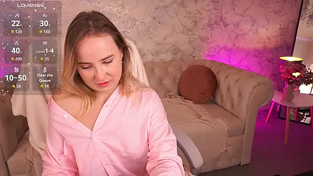 SofieBloom online show from 4, 10, 2025