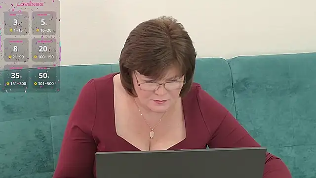 Snapshot of Sandra_Sunrise chatting on 10, 10, 2025 Sandra Sunrise online show from 10, 10, 2025