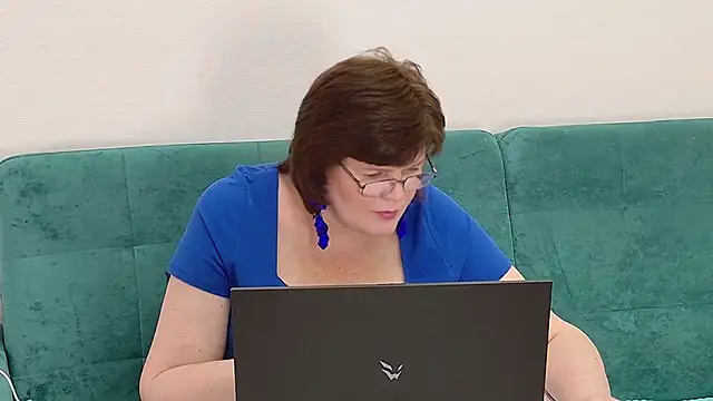 Snapshot of Sandra_Sunrise chatting on 2, 12, 2025 Sandra Sunrise online show from 2, 12, 2025