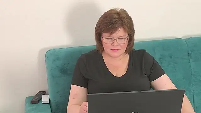 Snapshot of Sandra_Sunrise chatting on 11, 9, 2025 Sandra Sunrise online show from 11, 9, 2025