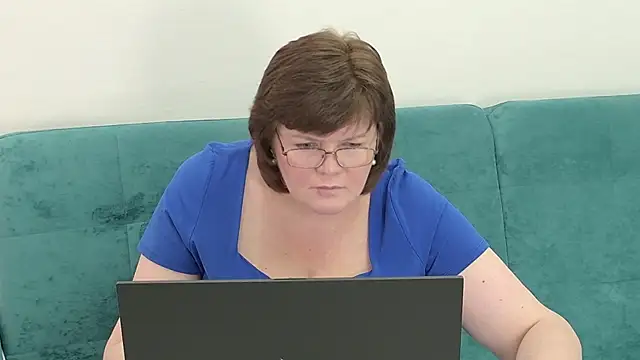 Snapshot of Sandra_Sunrise chatting on 10, 11, 2025 Sandra Sunrise online show from 10, 11, 2025