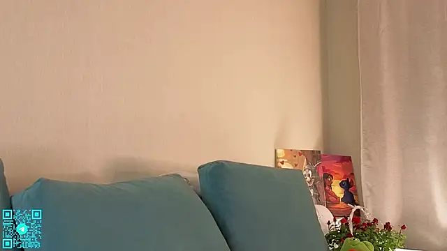 chloemilka online show from 8, 11, 2025