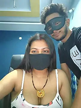 SassyWildCouple online show from 14, 9, 2025