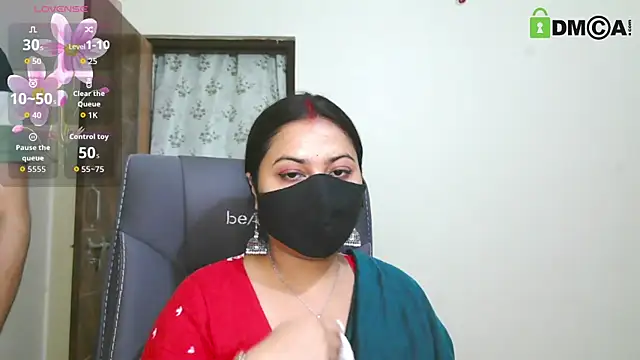 Snapshot of SassyWildCouple chatting on 24, 4, 2026 SassyWildCouple online show from 24, 4, 2026