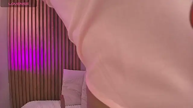 Snapshot of biancaa_18 chatting on 6, 7, 2026 biancaa 18 online show from 6, 7, 2026