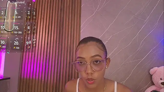 Snapshot of biancaa_18 chatting on 23, 6, 2026 biancaa 18 online show from 23, 6, 2026