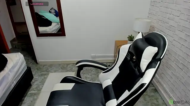 salome rojas  online show from 18, 4, 2026