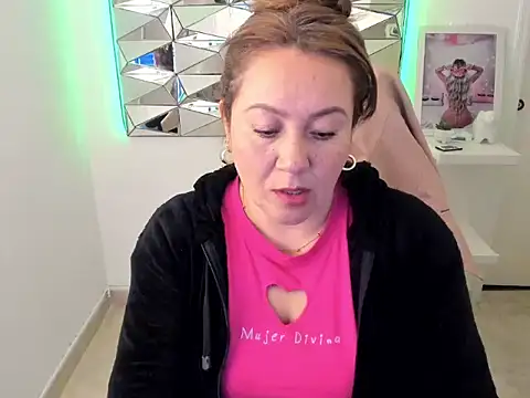 camixxx m online show from 7, 1, 2026