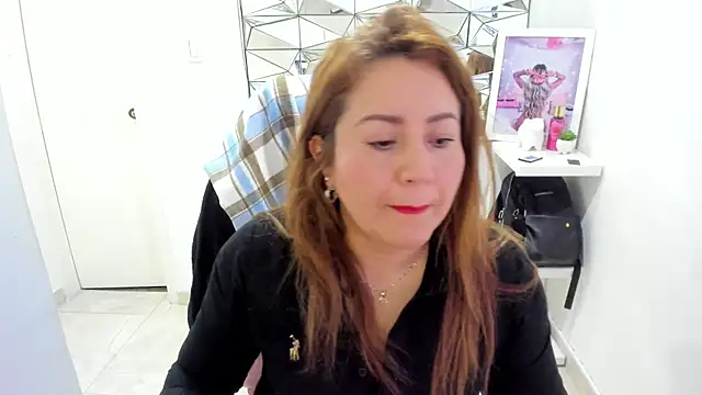 Snapshot of camixxx_m chatting on 4, 7, 2026 camixxx m online show from 4, 7, 2026