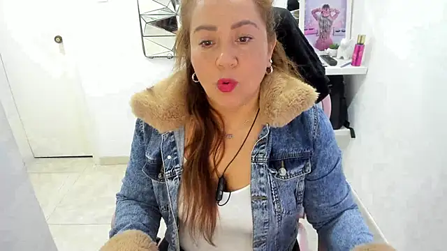 camixxx m online show from 15, 5, 2026