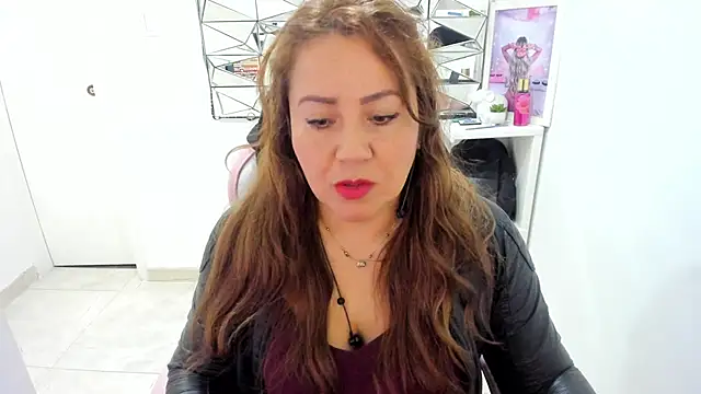 camixxx m online show from 24, 4, 2026