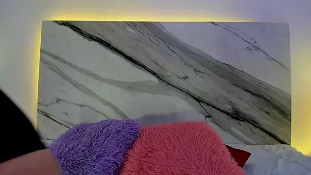 thamiina  online show from 16, 12, 2025