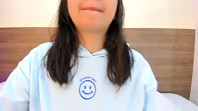 thamiina  online show from 17, 4, 2026