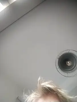 sarahpearlx online show from 15, 11, 2025