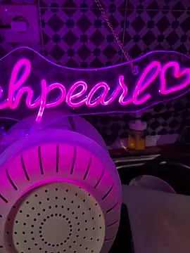 Snapshot of sarahpearlx chatting on 28, 2, 2026 sarahpearlx online show from 28, 2, 2026