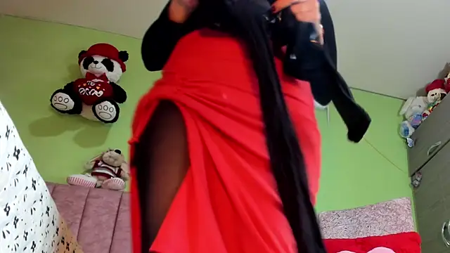 hot Dariana pantyhose online show from 13, 11, 2025