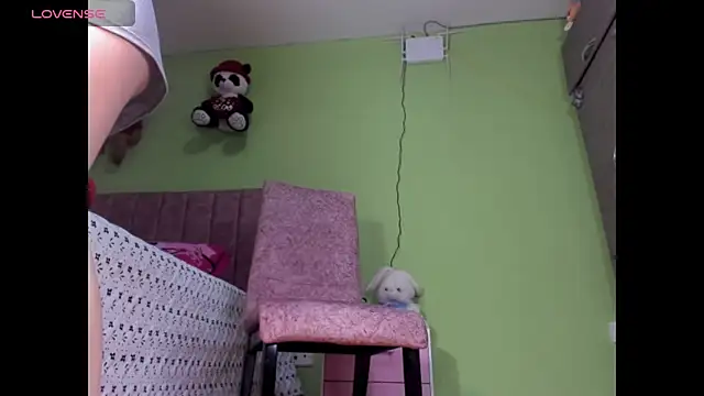 hot Dariana pantyhose online show from 9, 9, 2025