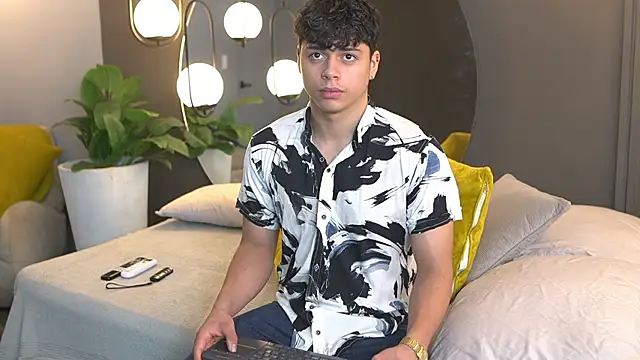 Ethan occonor online show from 13, 9, 2025