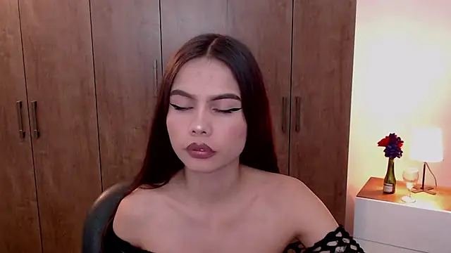 Snapshot of aleesha_cameron02 chatting on 18, 7, 2026 aleesha cameron02 online show from 18, 7, 2026