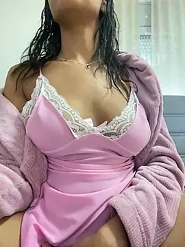 Snapshot of zipriangel chatting on 27, 2, 2026 zipriangel online show from 27, 2, 2026