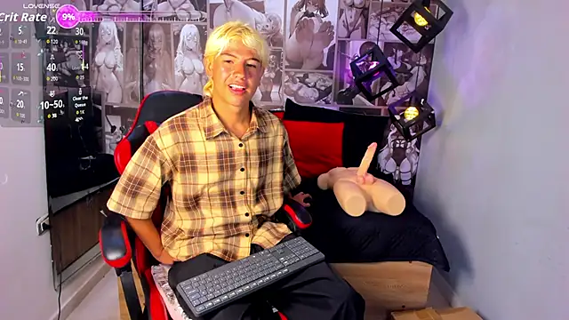 Snapshot of Enrrixxx_ chatting on 8, 9, 2025 Enrrixxx online show from 8, 9, 2025