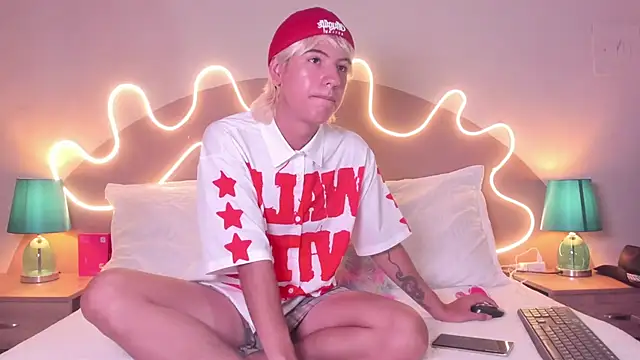 Snapshot of Enrrixxx_ chatting on 19, 9, 2025 Enrrixxx online show from 19, 9, 2025