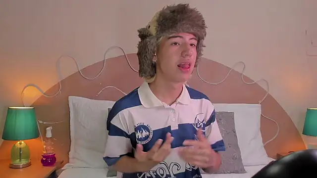 Snapshot of Enrrixxx_ chatting on 25, 11, 2025 Enrrixxx online show from 25, 11, 2025