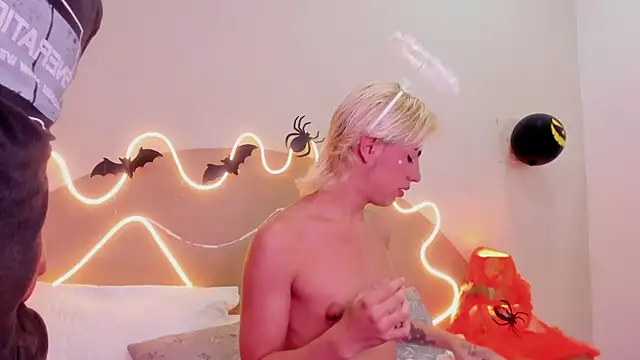 Snapshot of Enrrixxx_ chatting on 29, 10, 2025 Enrrixxx online show from 29, 10, 2025