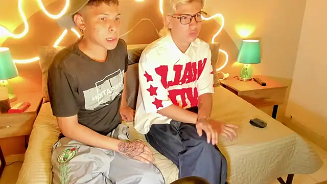 Snapshot of Enrrixxx_ chatting on 9, 11, 2025 Enrrixxx online show from 9, 11, 2025