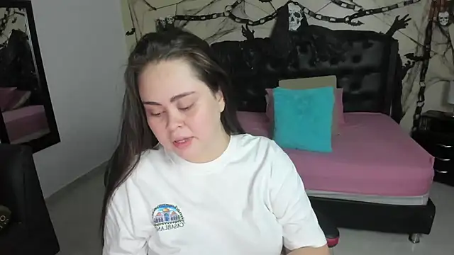 LolaVillalobos online show from 27, 10, 2025