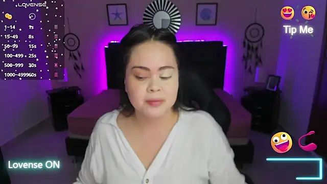 LolaVillalobos online show from 5, 11, 2025