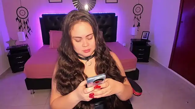 LolaVillalobos online show from 13, 2, 2026