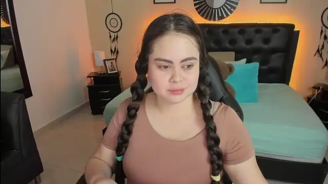 LolaVillalobos online show from 7, 10, 2025