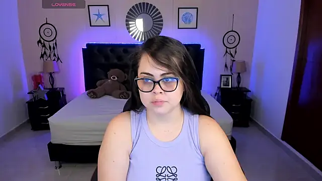 LolaVillalobos online show from 1, 5, 2026