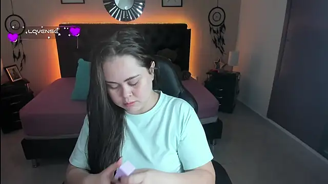 LolaVillalobos online show from 15, 9, 2025