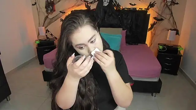 LolaVillalobos online show from 15, 10, 2025