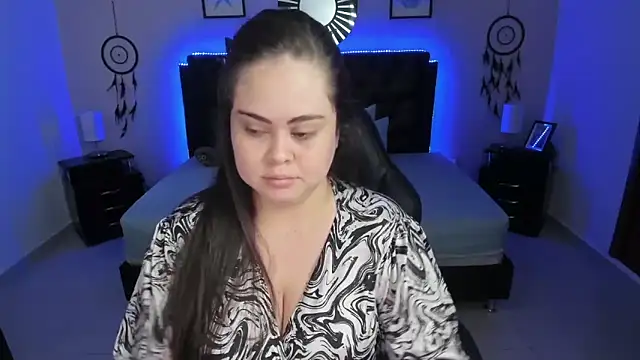 LolaVillalobos online show from 17, 11, 2025