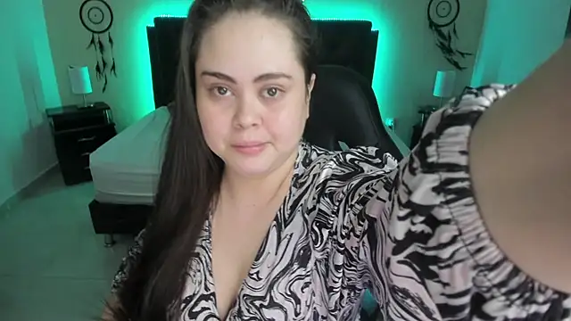 LolaVillalobos online show from 23, 11, 2025