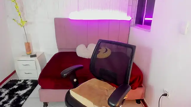 anna moon11 online show from 23, 12, 2025