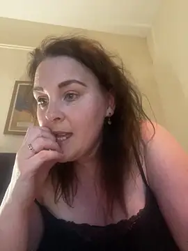 laceygreen online show from 12, 6, 2026
