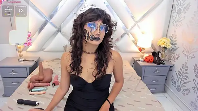 selenareyes online show from 29, 10, 2025