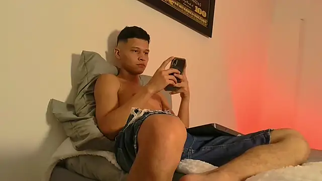 Twinkcock22 online show from 26, 10, 2025