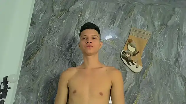 Twinkcock22 online show from 14, 12, 2025